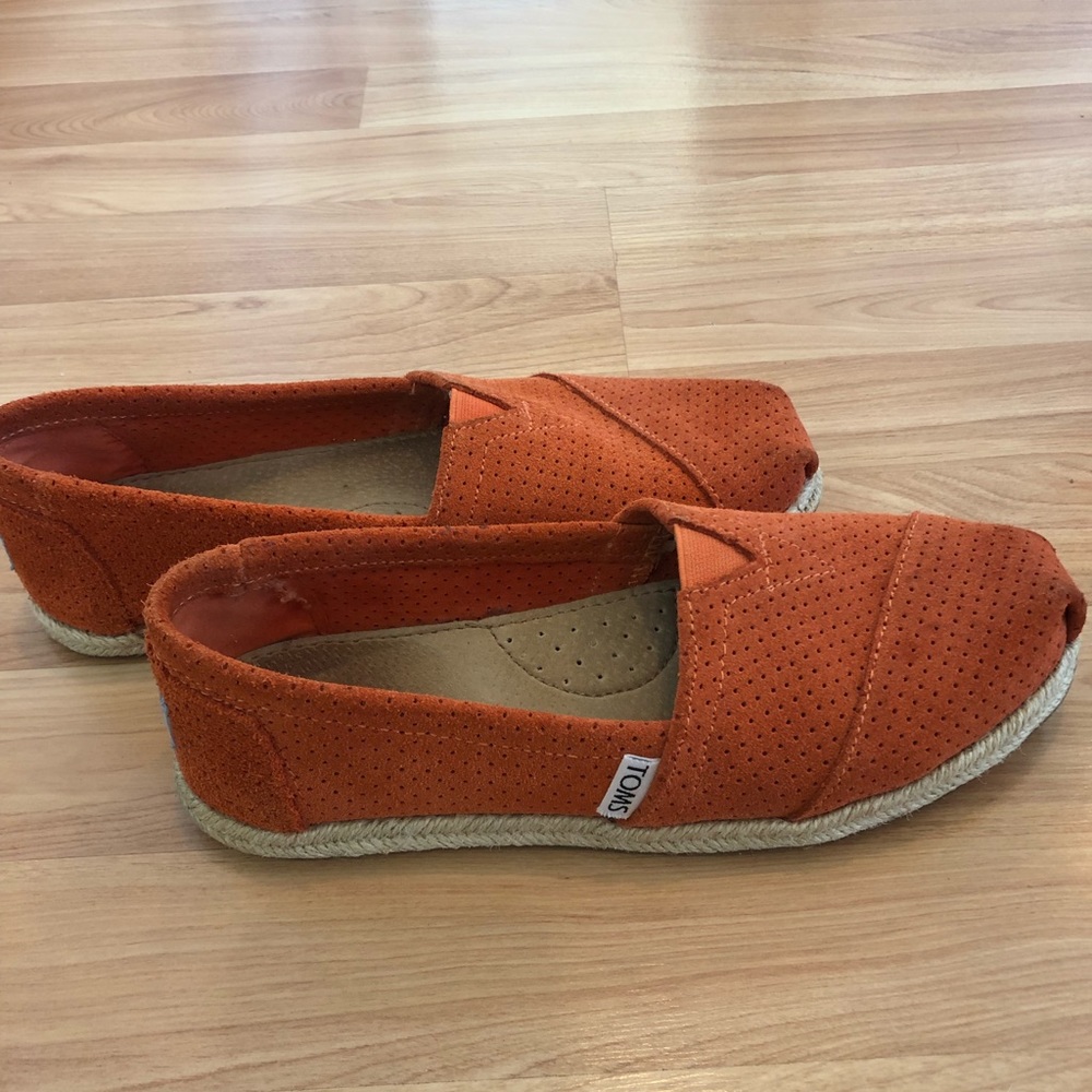 TOMS Perforated Classic Suede slip-on
